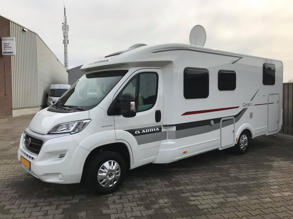 Adria Coral Axess 670 Sl